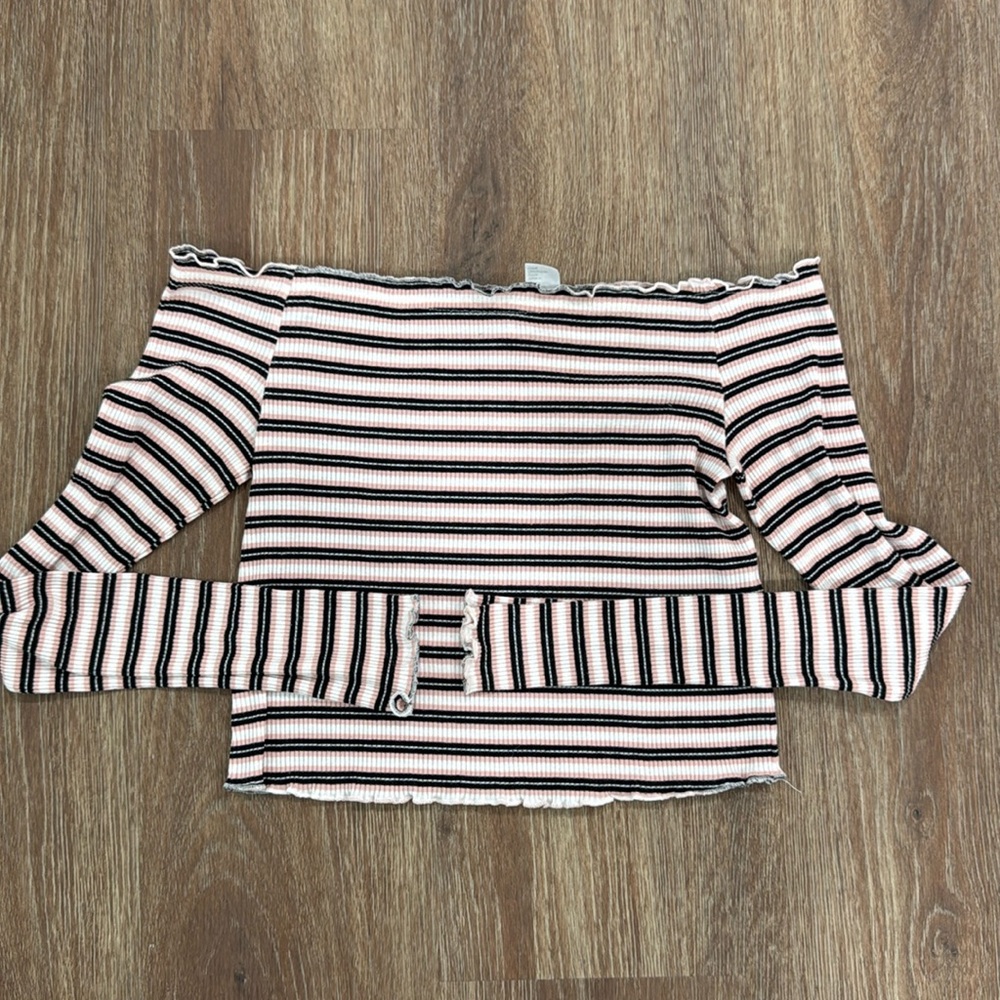 Off shoulder Long sleeve striped top